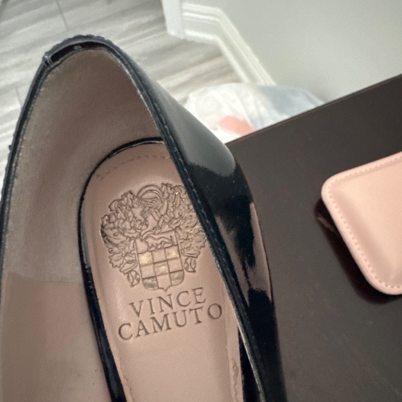 Vince Camuto Heel (worn once) - Picture 2 of 6